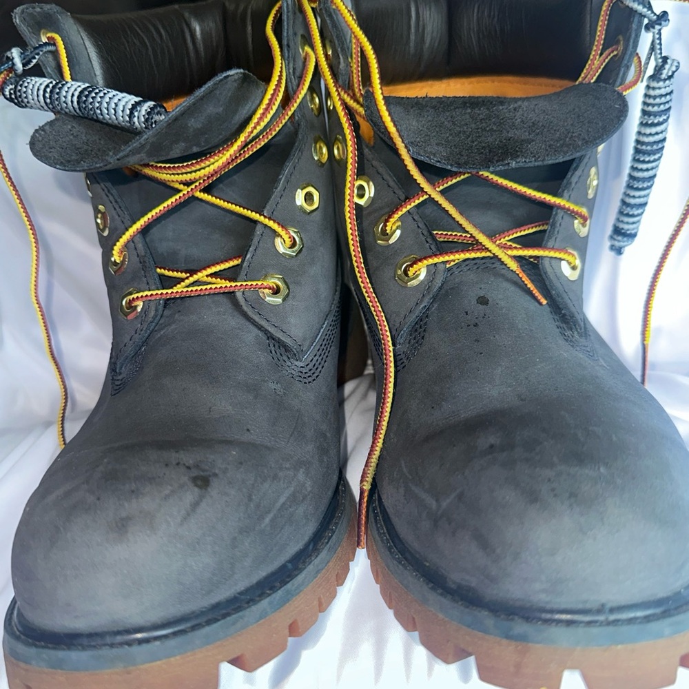 TIMBERLAND 6 INCH PREMIUM WATERPROOF NUBUCK BOOTS - Picture 8 of 10